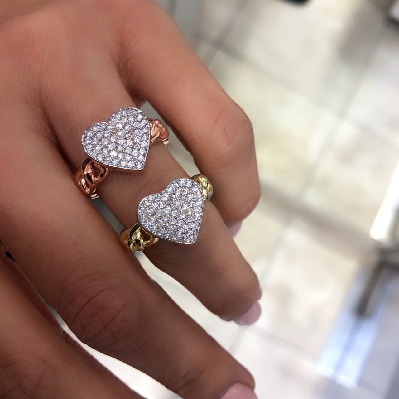 Heart stone clearance ring