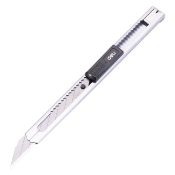 Deli 30 Derece Eğimli Dar Maket Bıçağı 9 mm 2034