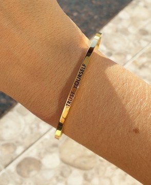 ''Trust Yourself'' Bileklik