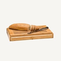 AHŞAP EKMEK KESME TAHTASI 32*52*H 7 CM
