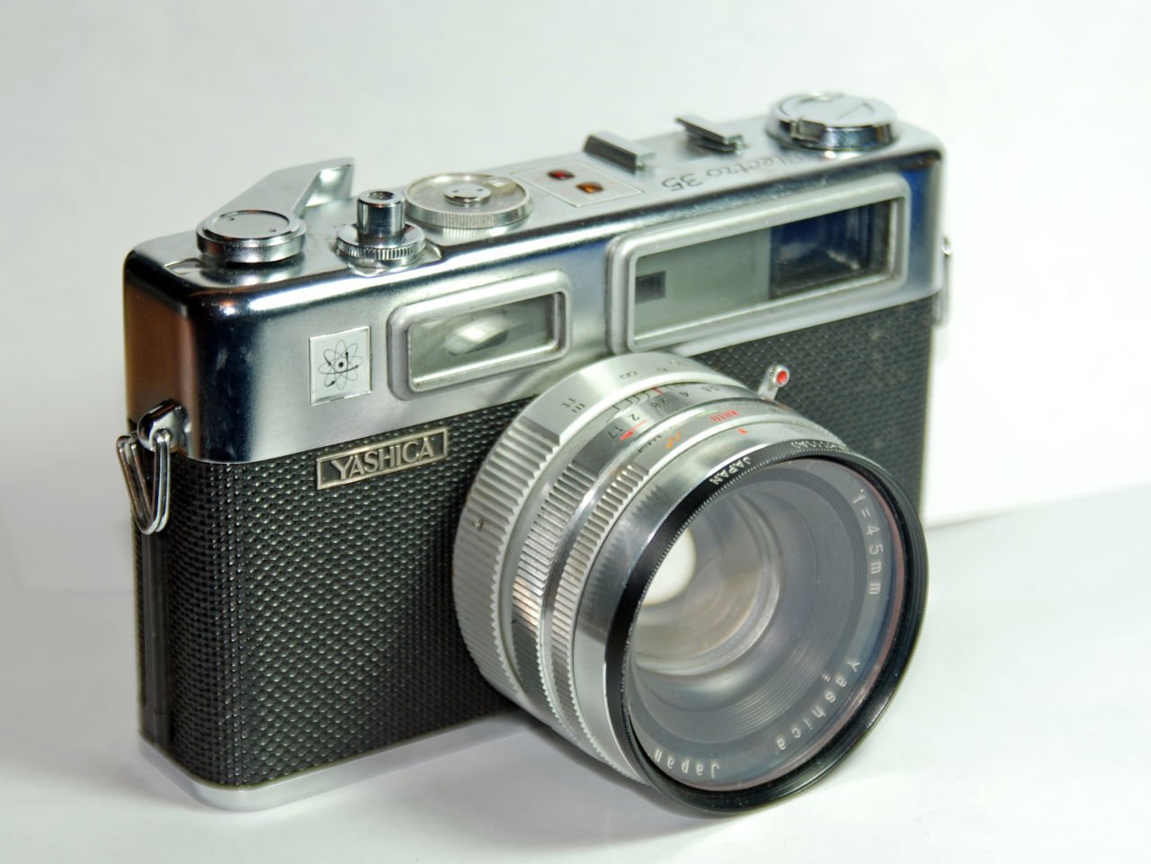 Yashica Türkiye’de: Bir Efsanenin Dönüşü