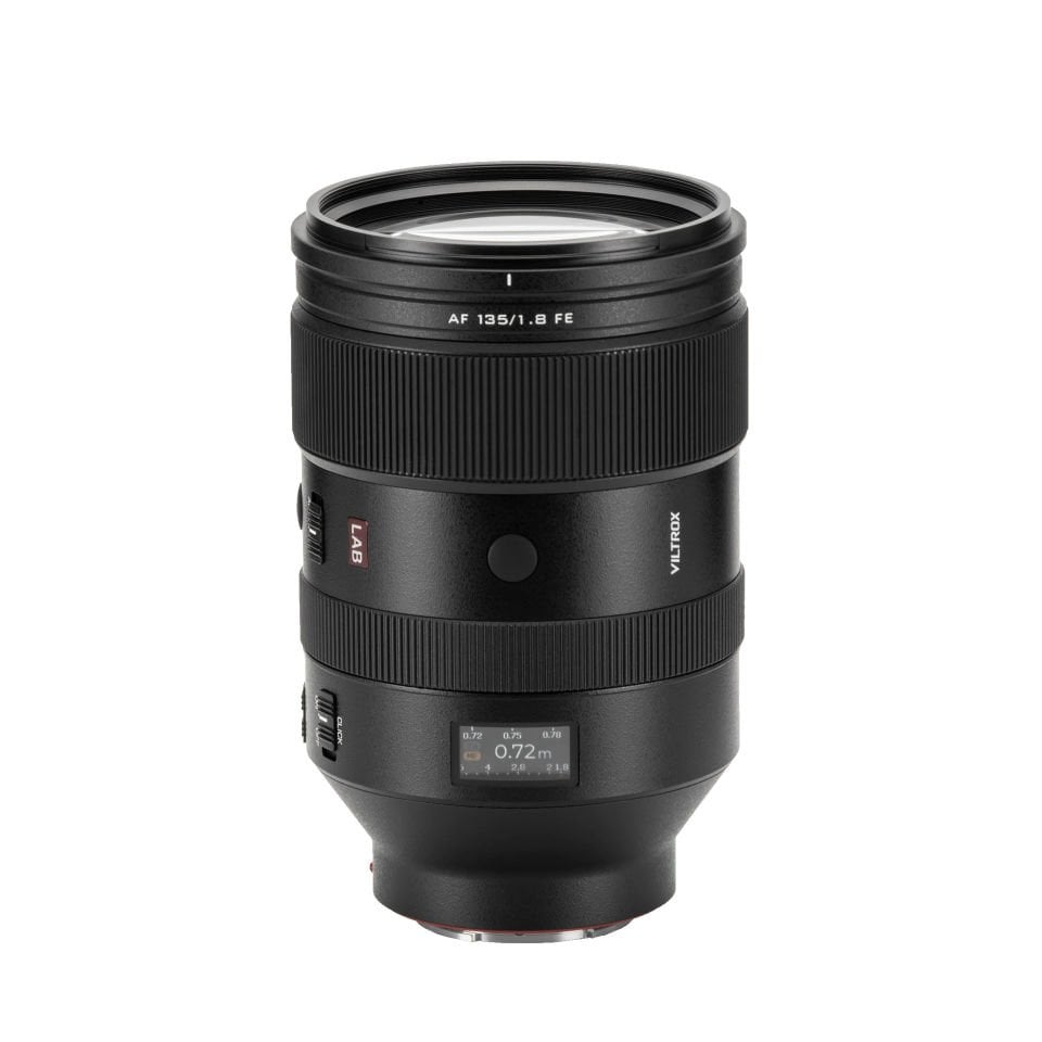 VILTROX AF 135MM F1.8  FE LENS LAB SONY