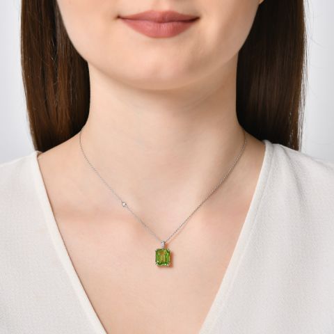 9,16 Karat Pırlantalı Peridot Kolye