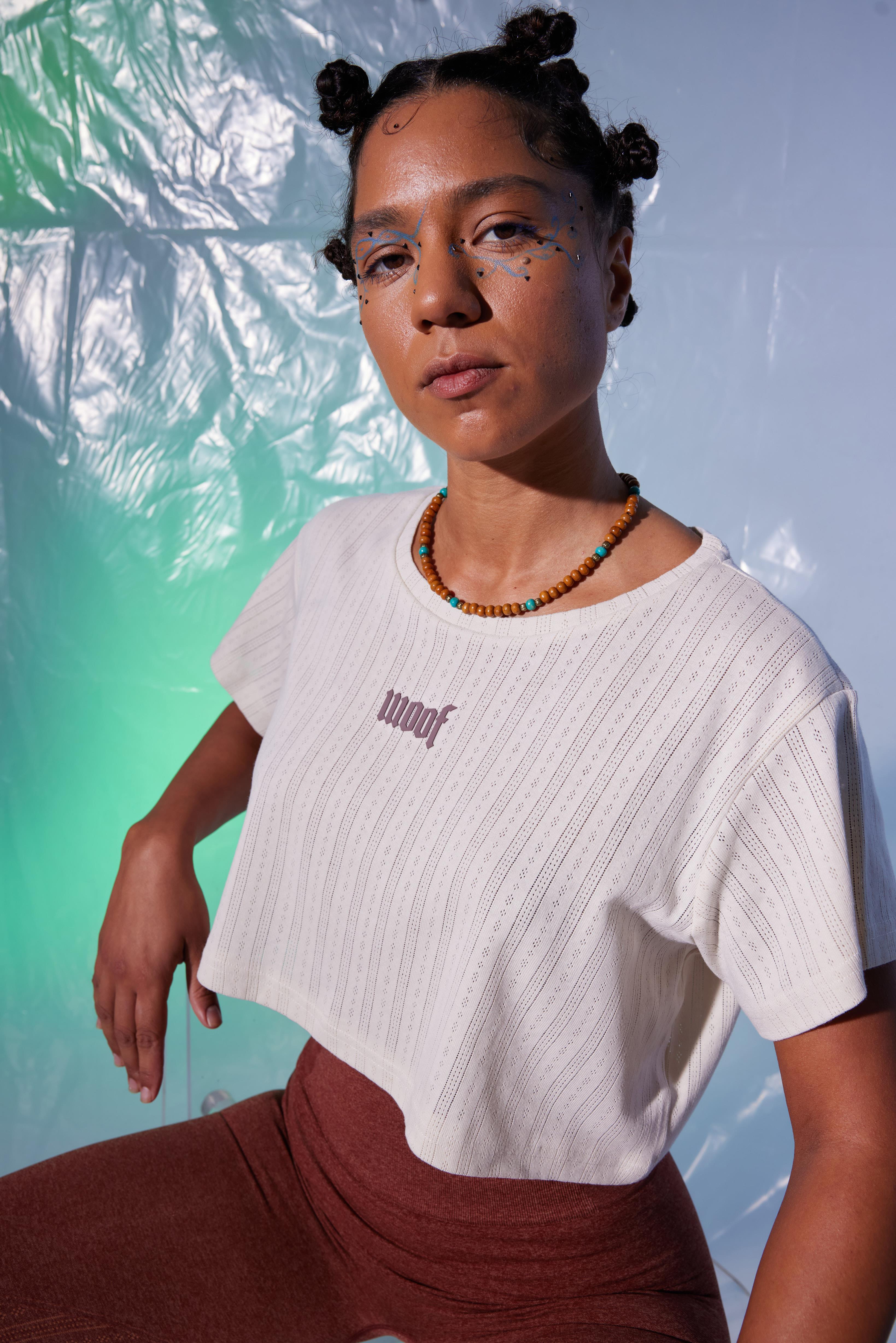 3D Woof Baskı Crop Top (Ekru)