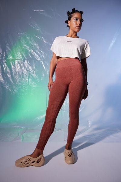 3D Woof Baskı Crop Top (Ekru)