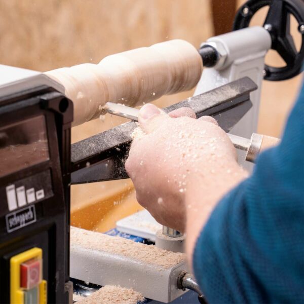 SCHEPPACH DM 500T Devir Ayarlı Ahşap Torna Makinası 400 Watt