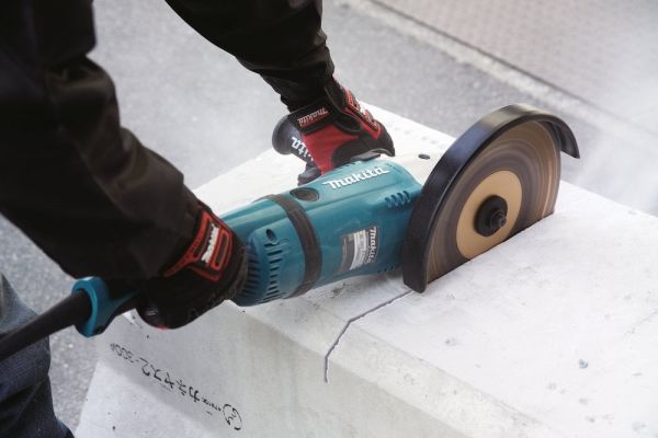 MAKİTA GA 9040S01 Taşlama 2600 Watt 230 mm