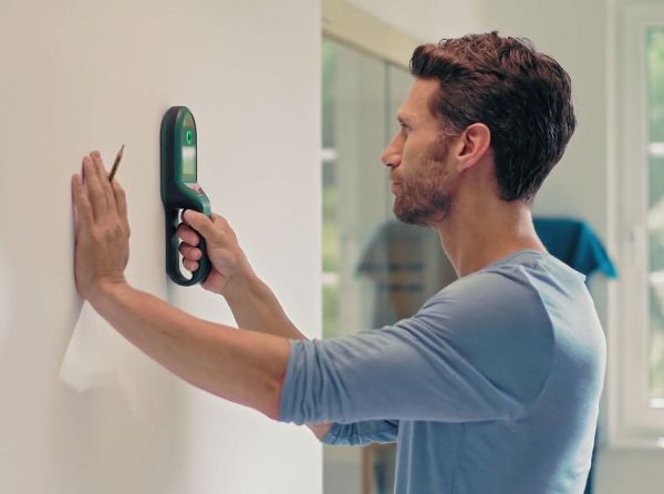 BOSCH UniversalDetect Duvar Tarama Metal Dedektörü