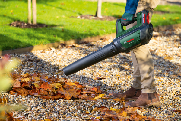 Bosch Akülü Yaprak Üfleme Makinesi AdvancedLeafBlower 36V-750 (1 x 2,0 Ah Akü) - 06008C6000