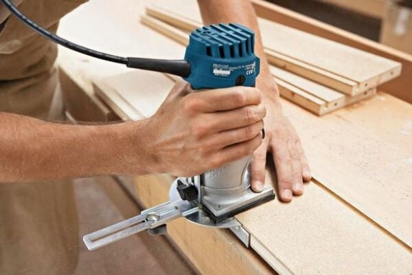 Bosch Professional GKF 600 Freze Makinesi - 060160A100