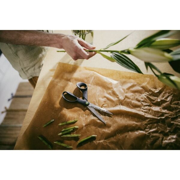 FISKARS Tırtıklı Bahçe Makası 21 Cm (111010)