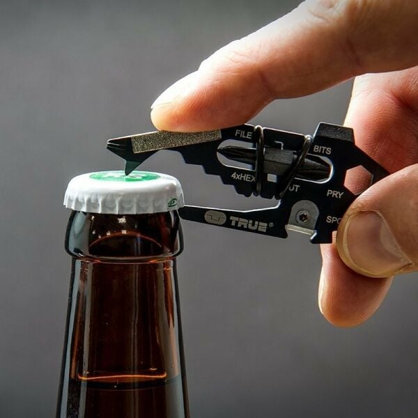 TRUE UTILITY Fishface 18 Fonksiyonlu Çok Amaçlı Anahtarlık (TU 206K)