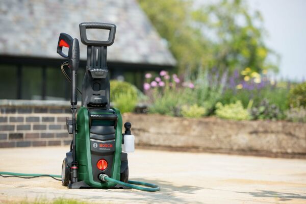 BOSCH Universal Aquatak 135 Oto Yıkama Makinası 135 Bar