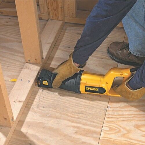 Dewalt DWE305PK Tilki Kuyruğu Testere 280mm 1100 Watt