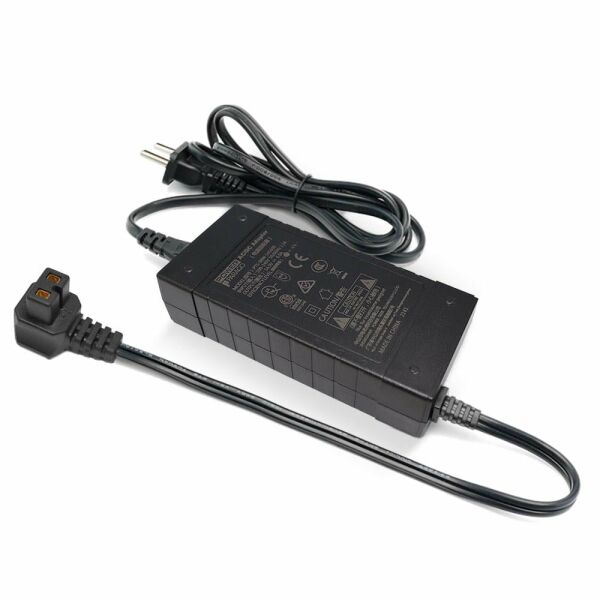 PARAGO 220 Volt-12 Volt Dönüştürücü Adaptör (PGACDC)