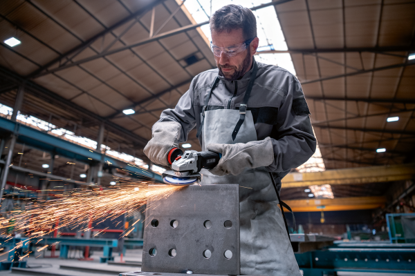 BOSCH GWS 17-125 PS Avuç Taşlama 1700 Watt Devir Ayarlı (İnce Gövdeli)