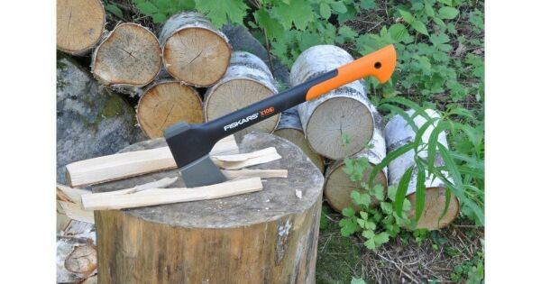FISKARS X10 Parçalama Baltası (121443)