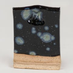 SW181 Night Moth Stoneware Sır