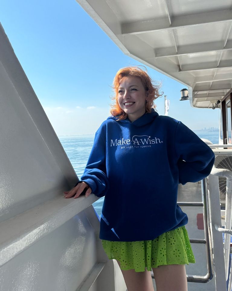 Make-A-Wish Türkiye Sweatshirt