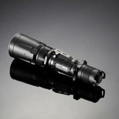 NITECORE SRT7 960 LUMEN  EL FENERI (1X18650)