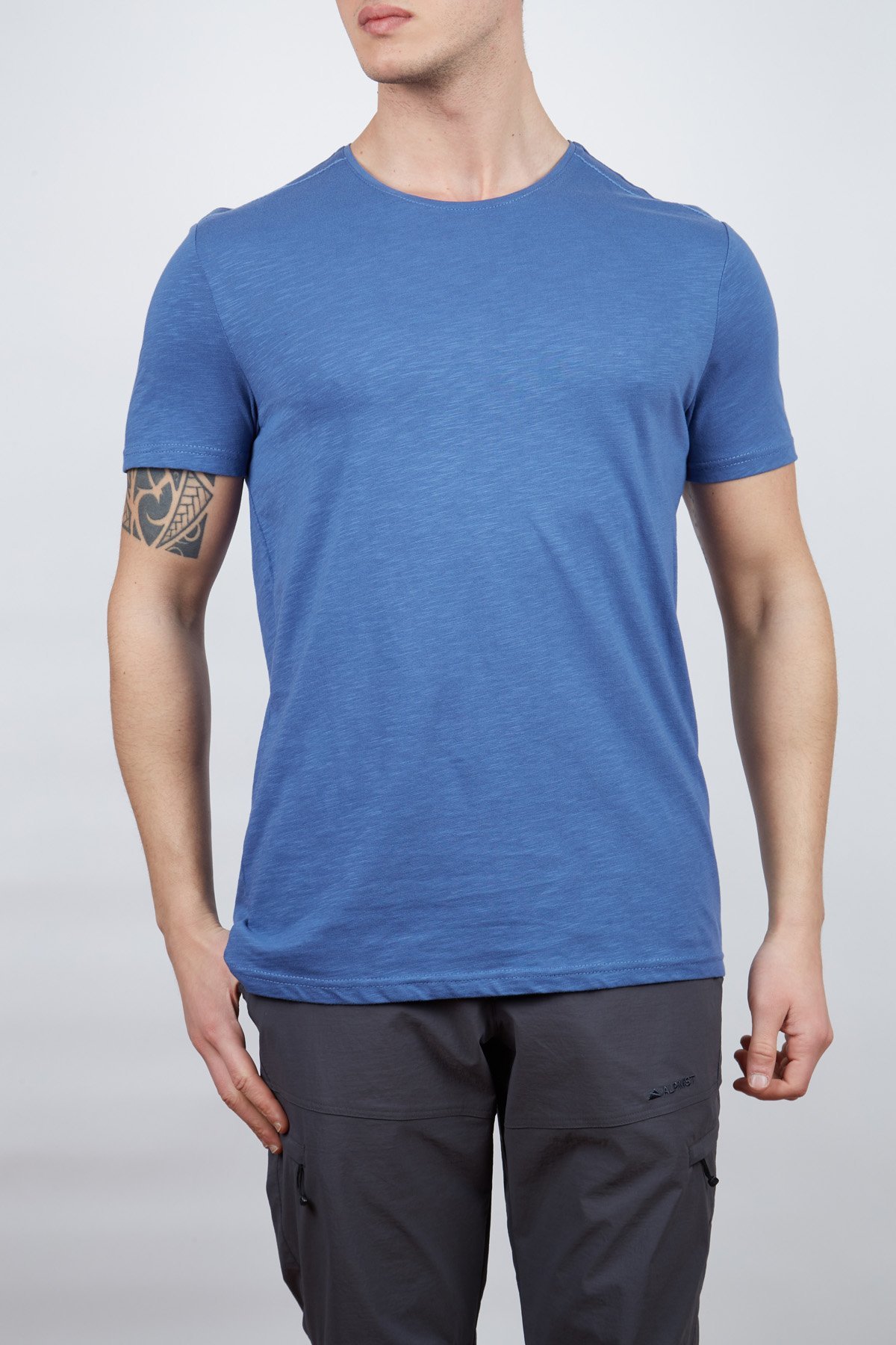 Alpinist Albino Basic T-Shirt Indigo