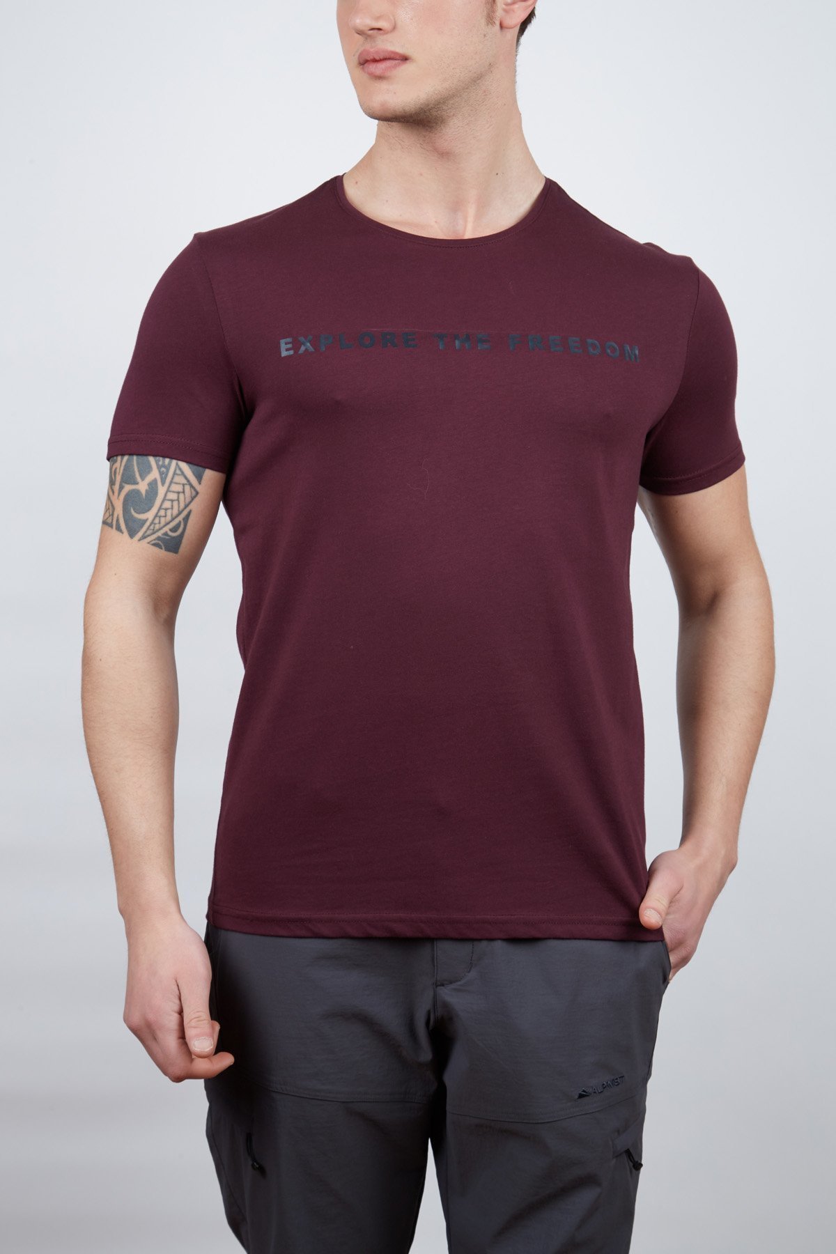 Alpinist Vassi Erkek T-Shirt VİŞNE