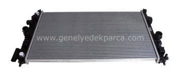 Opel İnsignia 2.0 Dizel Su Radyatörü Kale Marka