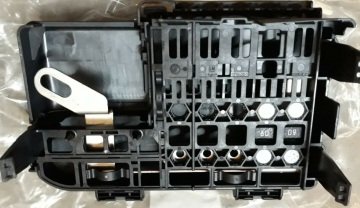 Opel Corsa D Sigorta Kutusu Orijinal GM