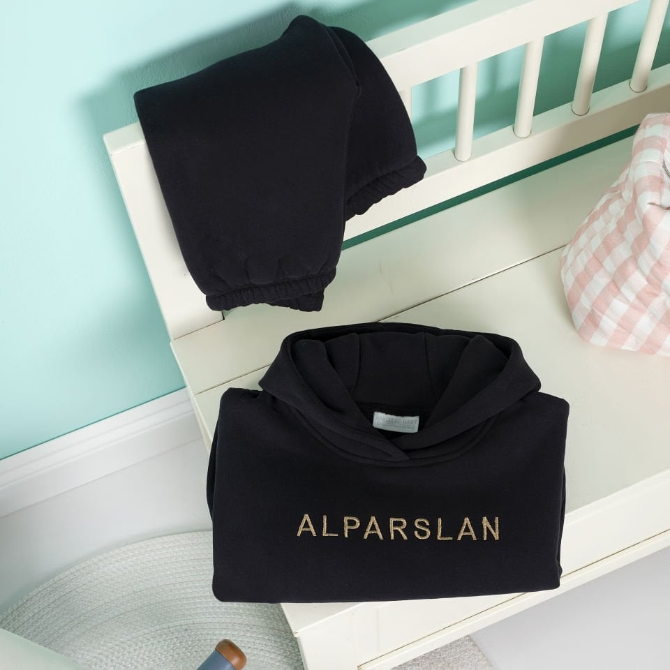 Siyah Hoodie Takım *Yumuşak, Esnek ve Kişiselleştirilebilir Çocuk Giyim*