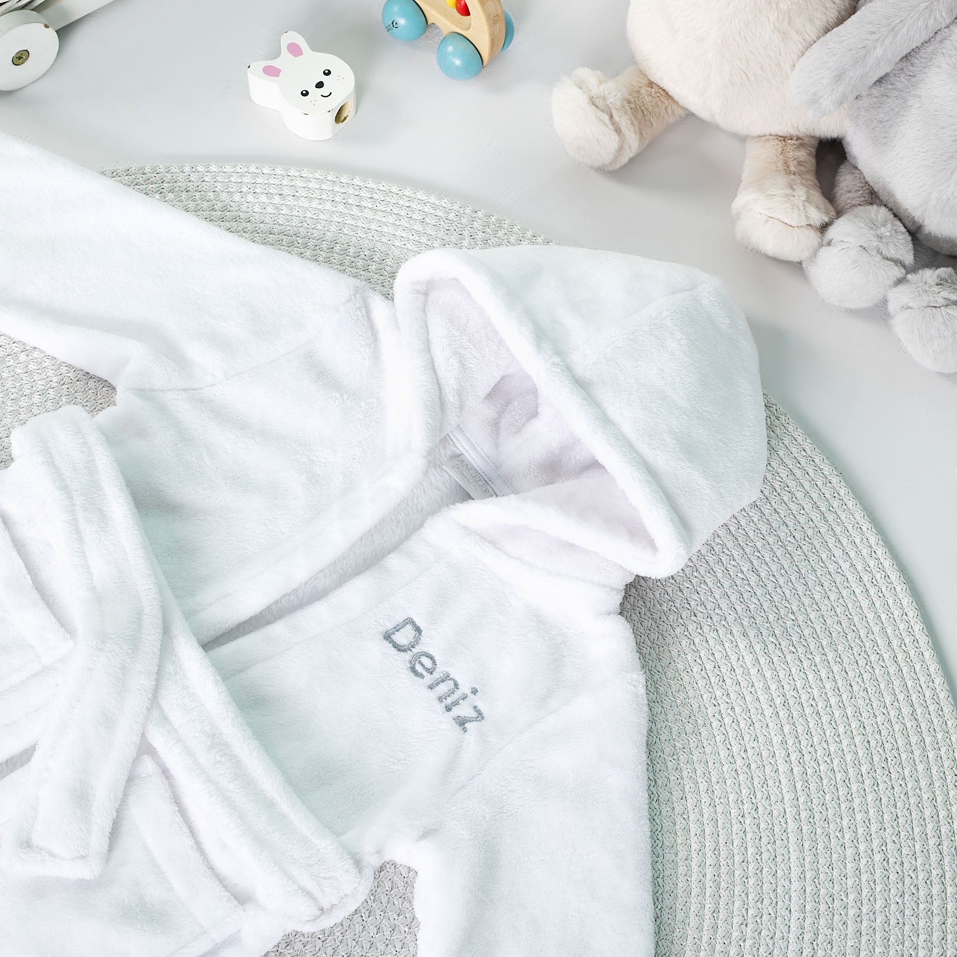 Wellsoft Beyaz Sabahlık