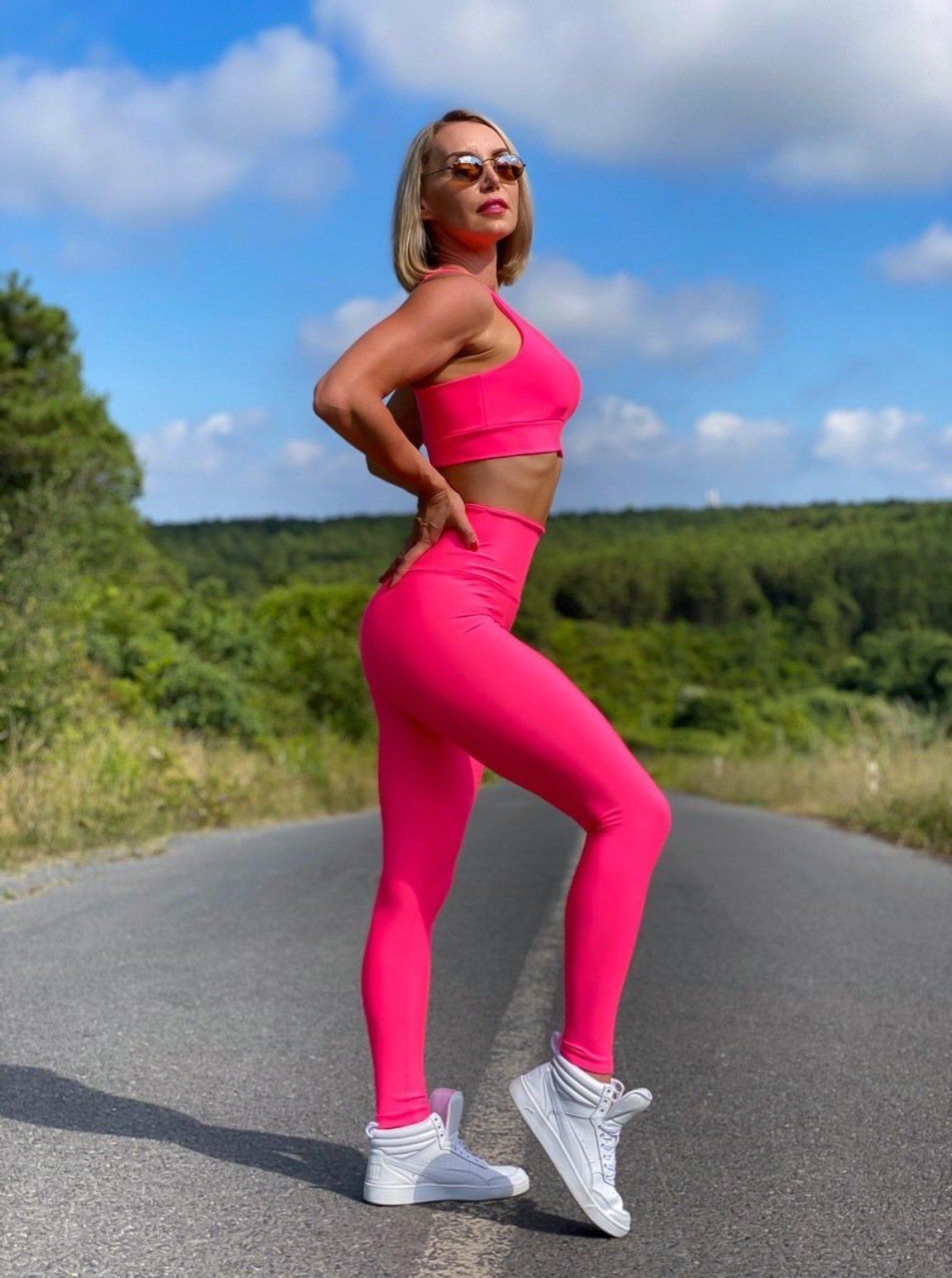 Pink neon outlet tights