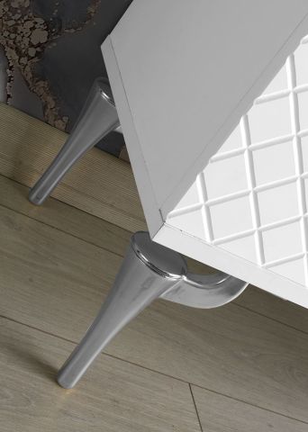 İlizyon Metal  Ayaklı - 150 Cm Tv Sehpası