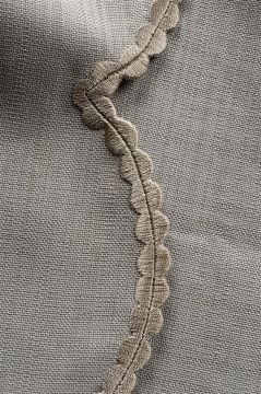 Zafir Taş Rengi 180x280 Masa Örtüsü