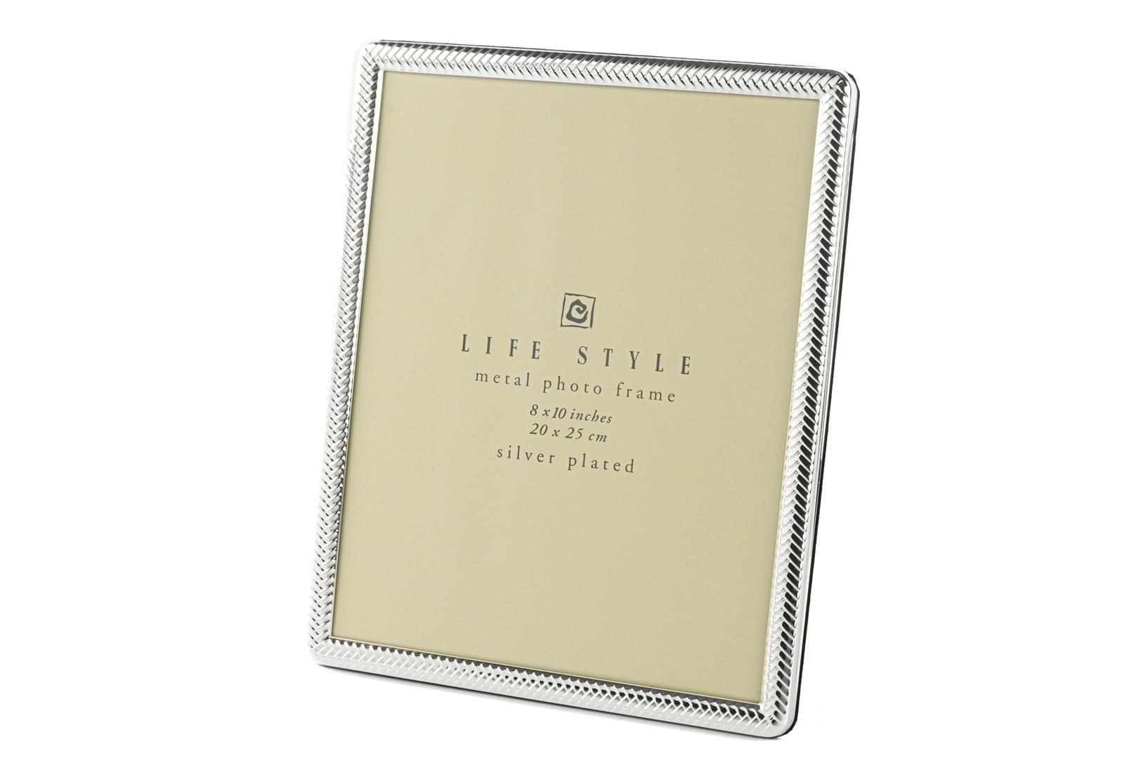 Gümüş Metal Çereve 20x25cm