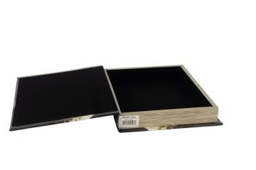 The World Yeşil Kitap Kutu 29x22x4cm