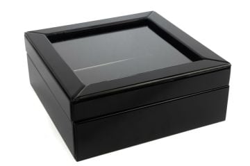 Siyah Cam Pencereli Kutu 26x26x10cm