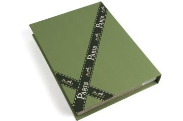 Yeşil Paris Kitap Kutu 29x22x4cm