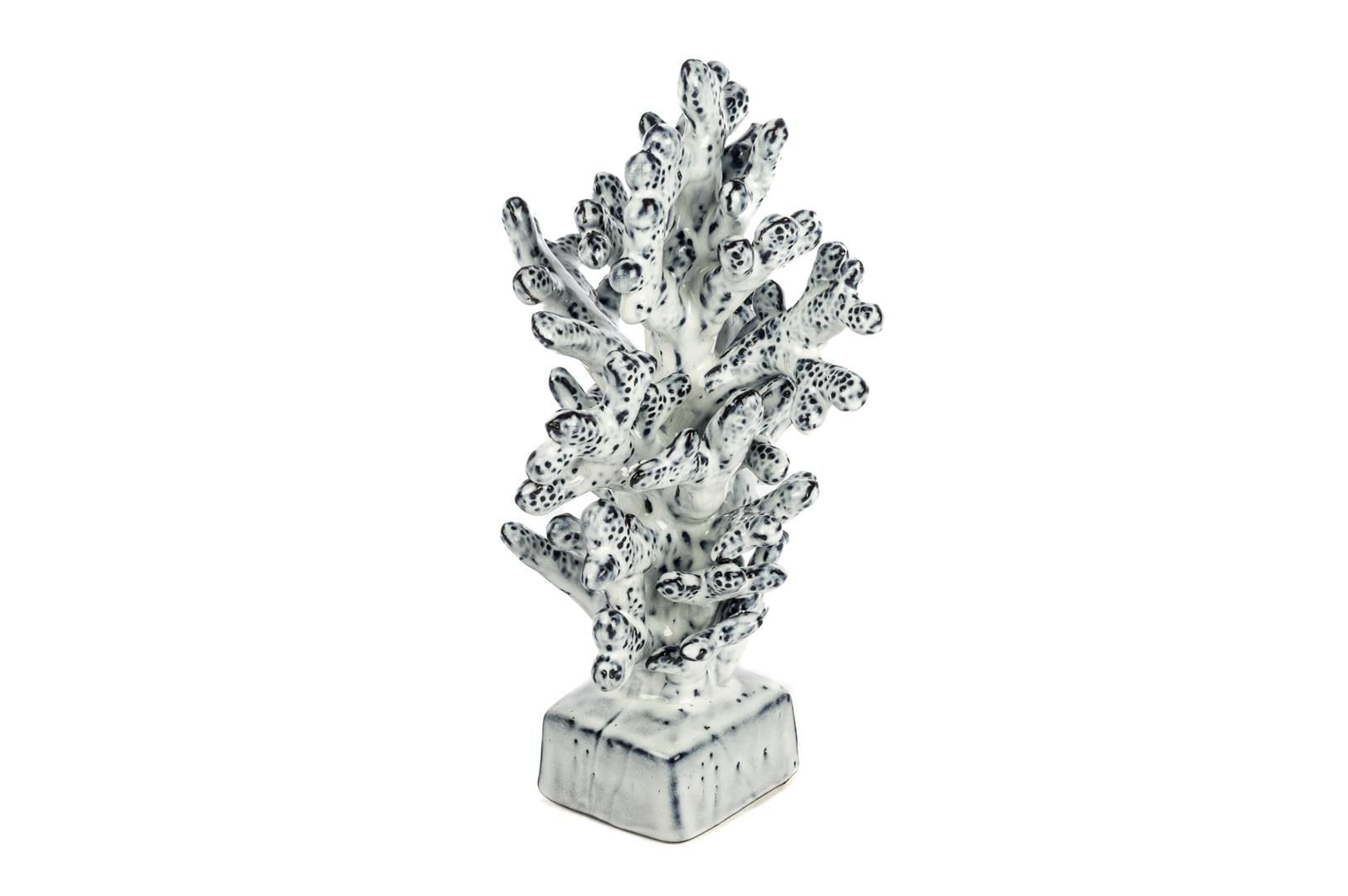 Mavi Beyaz Seramik Mercan Dekor 17x19x32cm