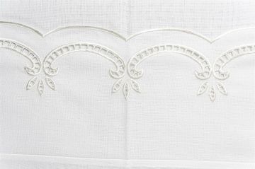 Lisa Beyaz Masa Örtüsü 180x280