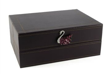 Koyu Mor Kuğu Kulplu Deri Kutu 30x22x12cm