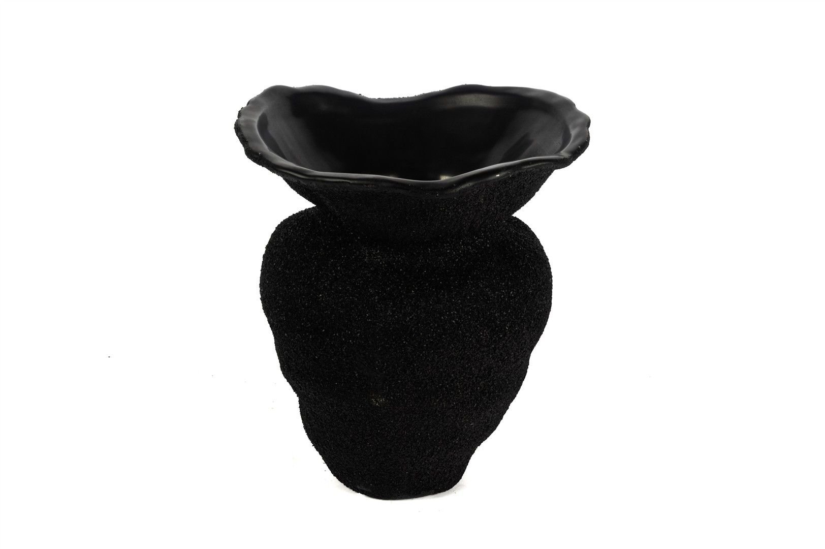 Siyah Dokulu Dalgalı Küp 24x28cm