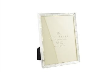 Silver Metal Kenarlı Sedefli Çerçeve 20x25cm