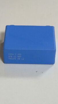 820nF 250V Polyester Kondansatör BA:22mm