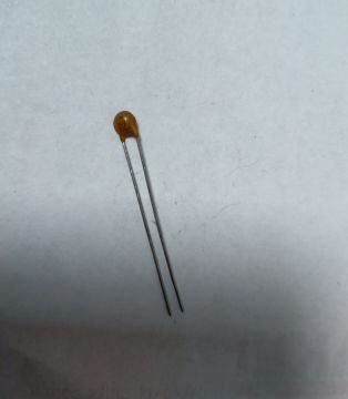 270pF 63V Mercimek Kondansatör BA:2.5mm