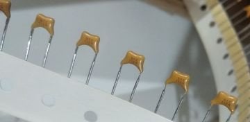 1.5nF 100V Multilayer Kondansatör BA:5mm