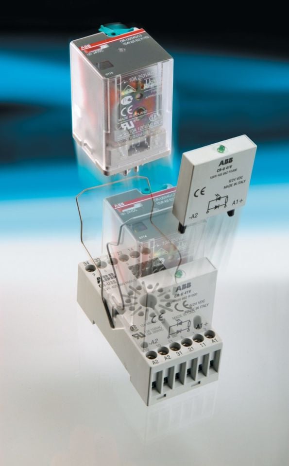 CR-U024DC3 Evrensel röle 3A/K 24VDC 10A