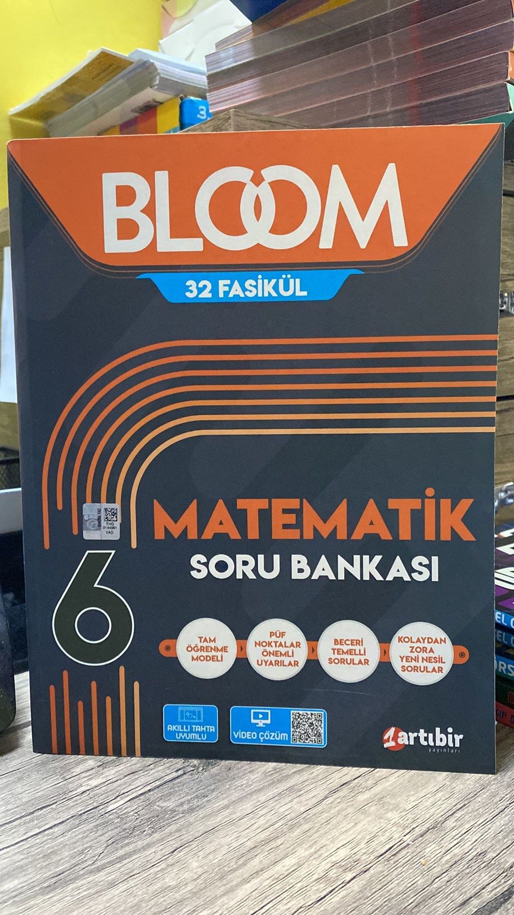 Artıbir Yayınları 6. Sınıf Bloom Matematik Soru Bankası 2023