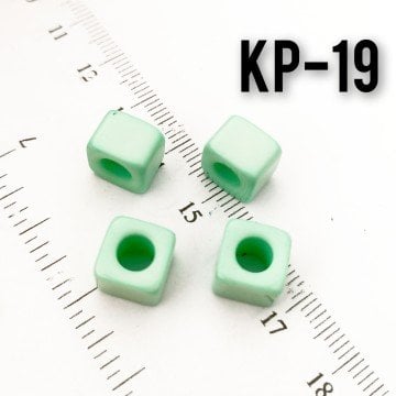 KP-19 Mint Yeşil Akrilik Küp Boncuk 9*7 mm