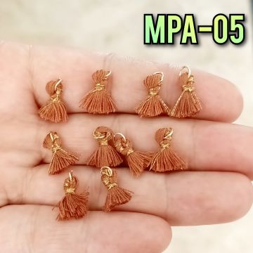 MPA-05 Kahverengi Renk Altın Halkalı Mini Püskül