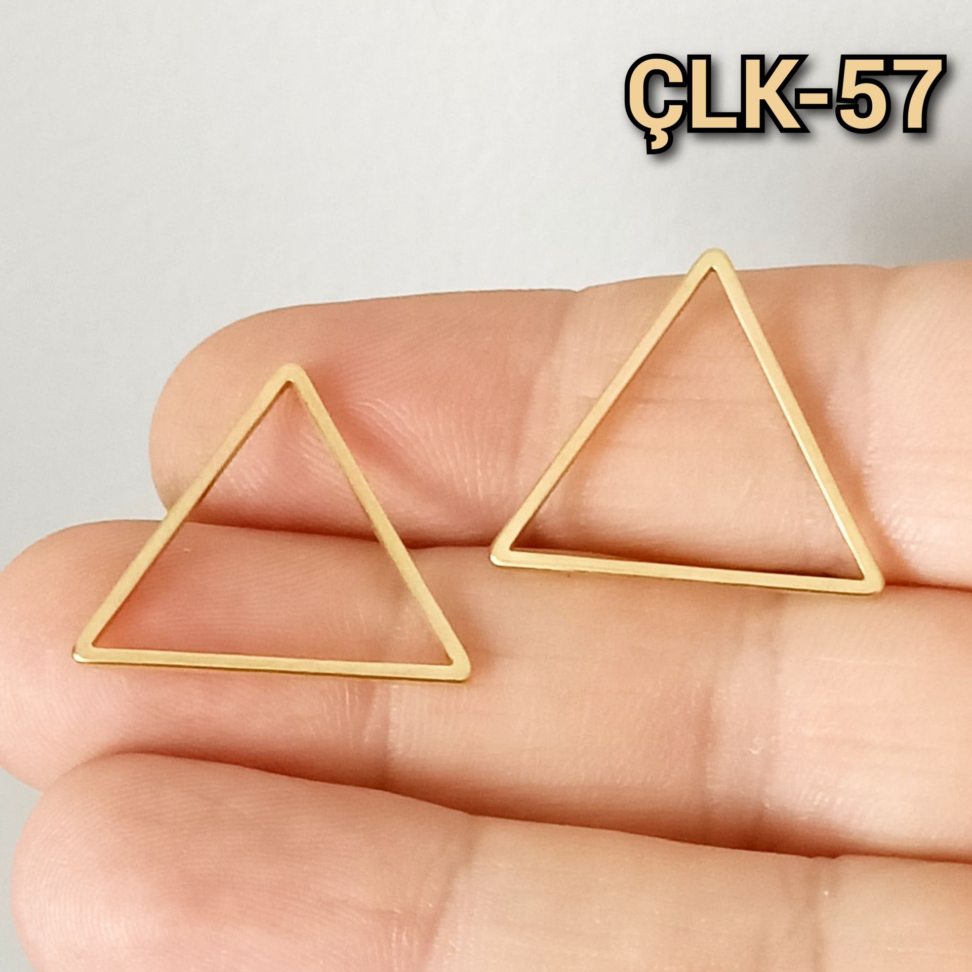 ÇLK-57 Altın Renk Çelik Üçgen 2 cm